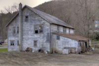 Abandoned_Home_in_Wassaic___NY_DDingee.jpg