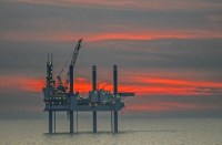 Sunset_North_Sea_Oil_Platform_2376.jpg