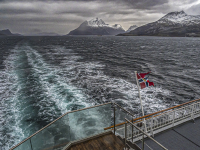 Hurtigruten_s_Nordlys__Steams_South___Ian_Peters.jpg