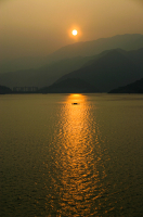 Yangtze_River_Sunset_Andres_Valdespino.jpg