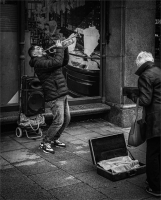 Busking_Trumpeter_-_Ian_Peters.jpg