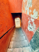 Ancient_staircase_to_a_lower_street_in_San_Miguel_de_Allende2C_Mexico_-_Lloyd_Baroody.jpg