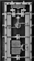 Inside_vault_door_Marshall.jpeg