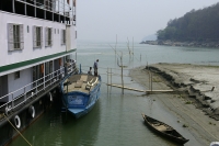 Improvised_Pier_in_India.jpg