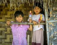 Inle_Lake_Girls_JLandon-3.jpg