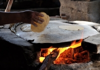 Making_Tortillas_in_Mexico.jpg