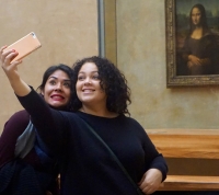 Mona_Lisa_Selfie_copy.jpg