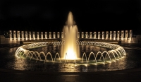 WWII_Memorial_Water_Light_Rpauline.jpg