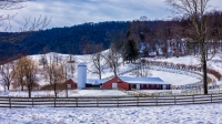 Winter_Farm_by_Bert_Schmitz.jpg