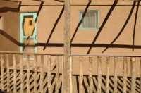 Pueblo_Taos_porch_rz.jpg